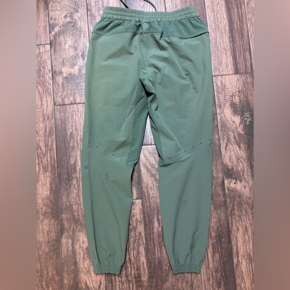 lululemon License to Train Men's Pants - Picture 5 of 7